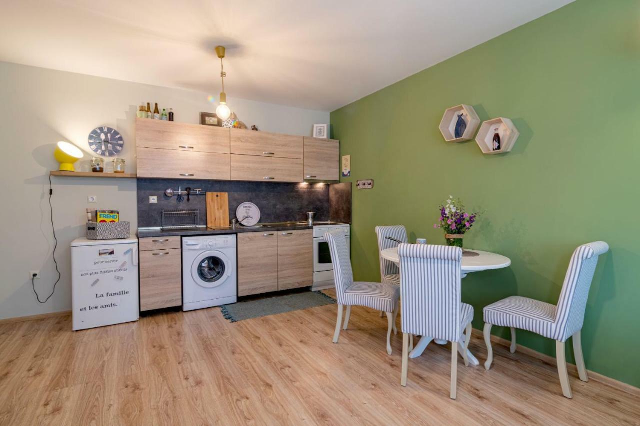 Soulful Apartments Варна Экстерьер фото